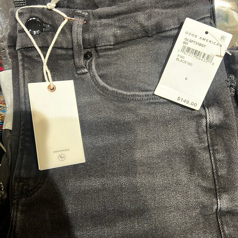 GOOD LEGS JEANS